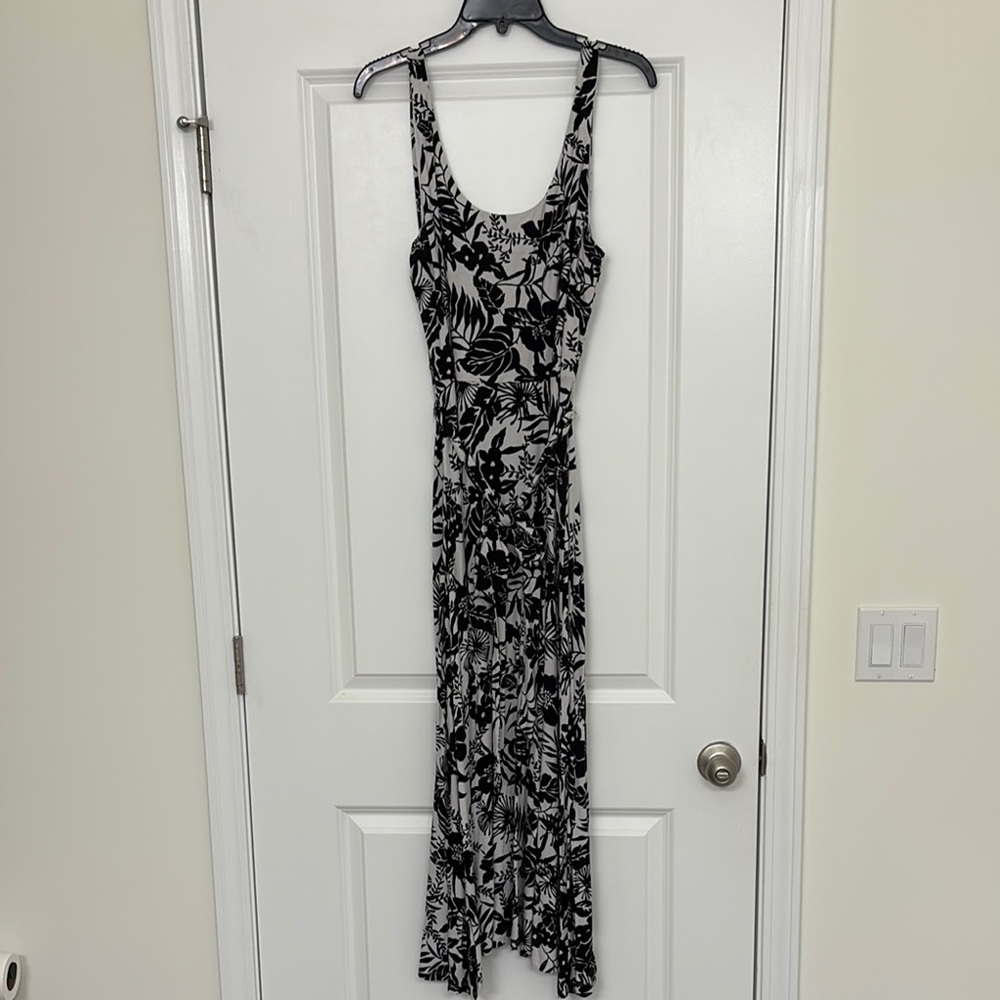 LOFT Black and White Floral Midi Dress - Picture 3 of 7